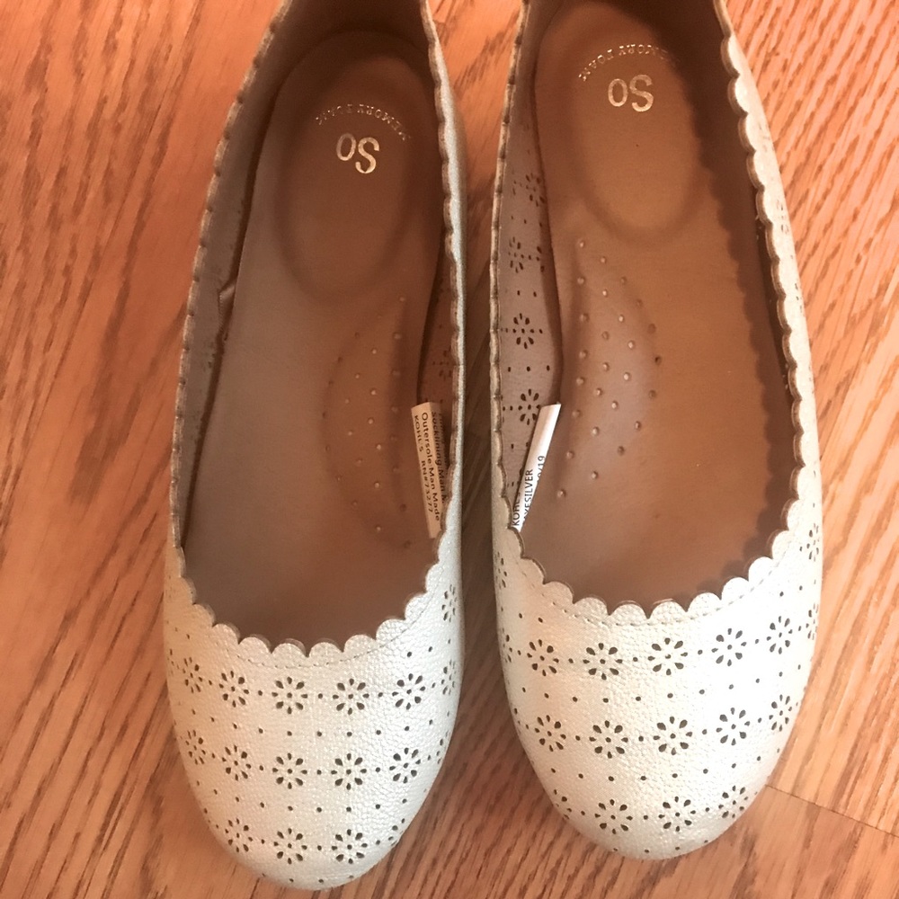 Girls flats